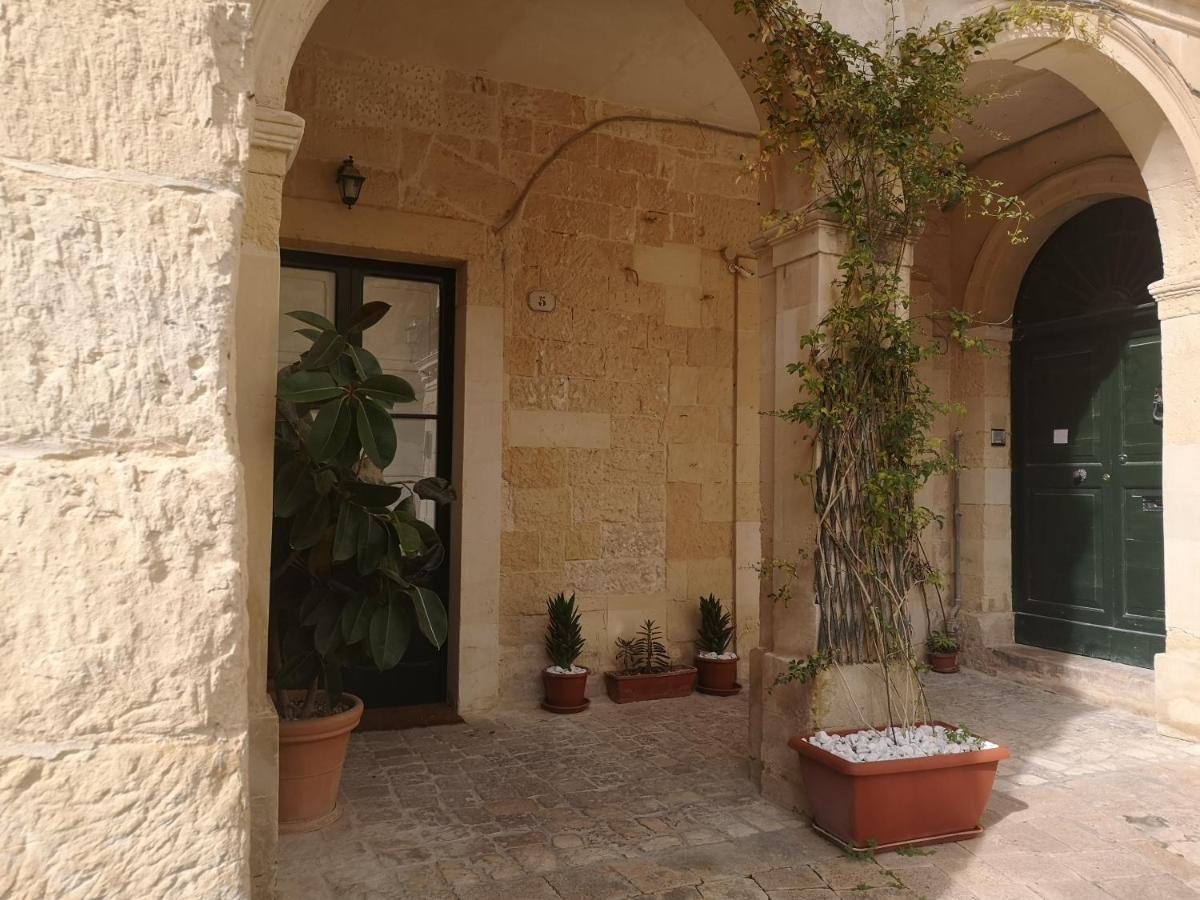 Piazzetta Acquaviva *